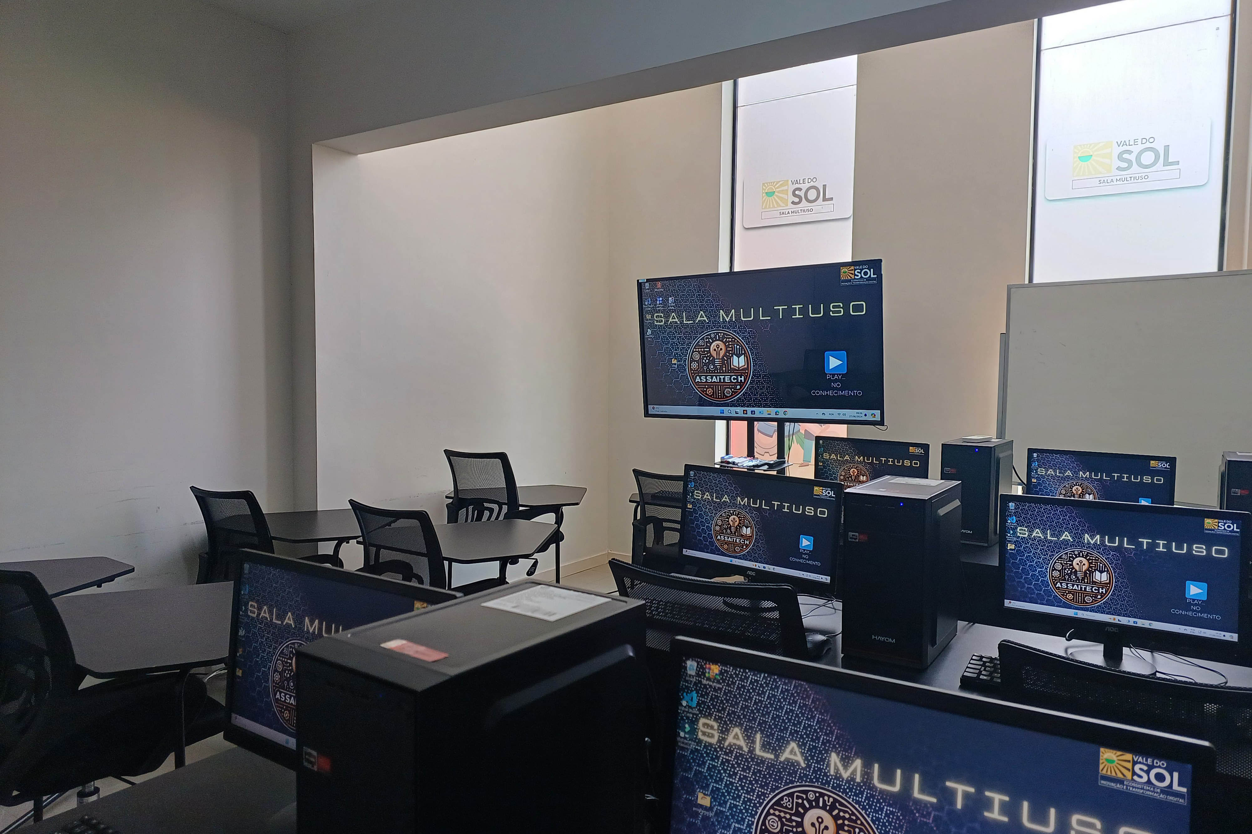 Como Assaí, no interior do Paraná, virou referência global de inovação - Com apenas 13,7 mil habitantes, município do Norte Pioneiro está entre as 7 cidades mais inteligentes do mundo pelo ranking Smart21 do Fórum de Comunidades Inteligentes do Canadá (IFC). Assaí também foi reconhecida nacionalmente pelas boas práticas inovadoras no Prêmio Sebrae Prefeitura Empreendedora