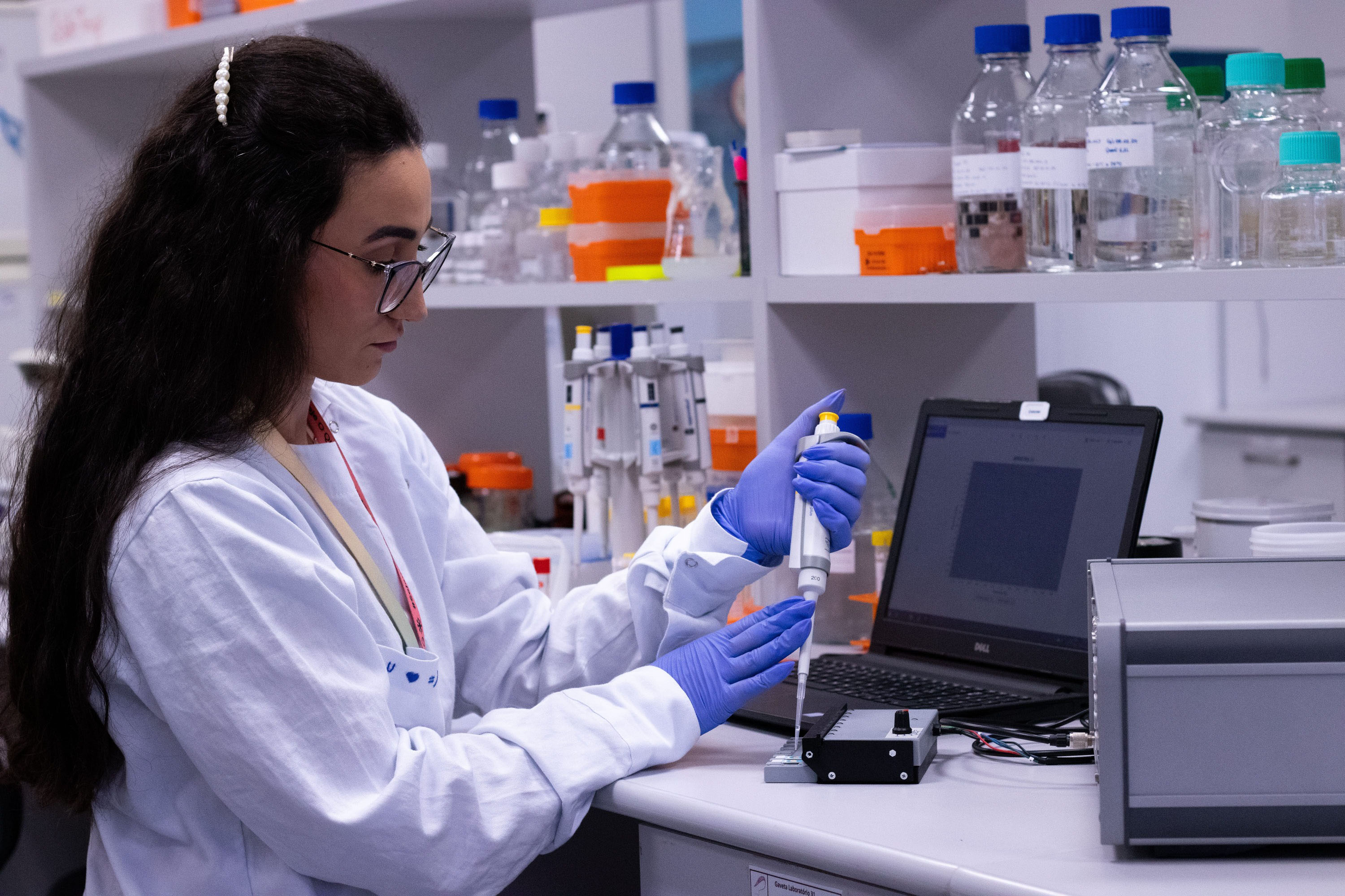 Com apoio do Estado, a startup curitibana Hyla Biotech criou um kit de diagnóstico rápido de câncer de mama dentro da Fundação Oswaldo Cruz (Fiocruz).