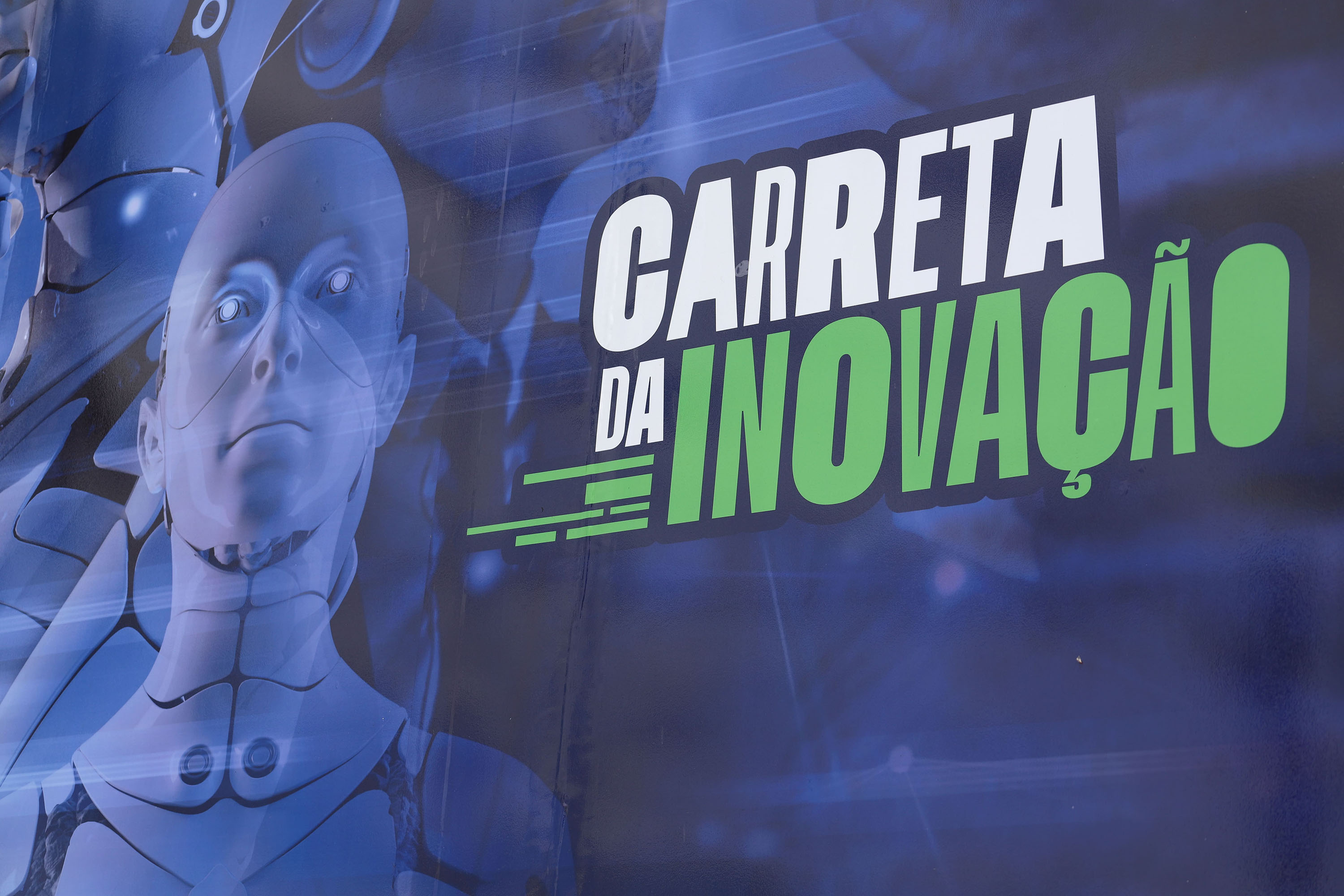 Carreta da Inovação atende até domingo em Antonina