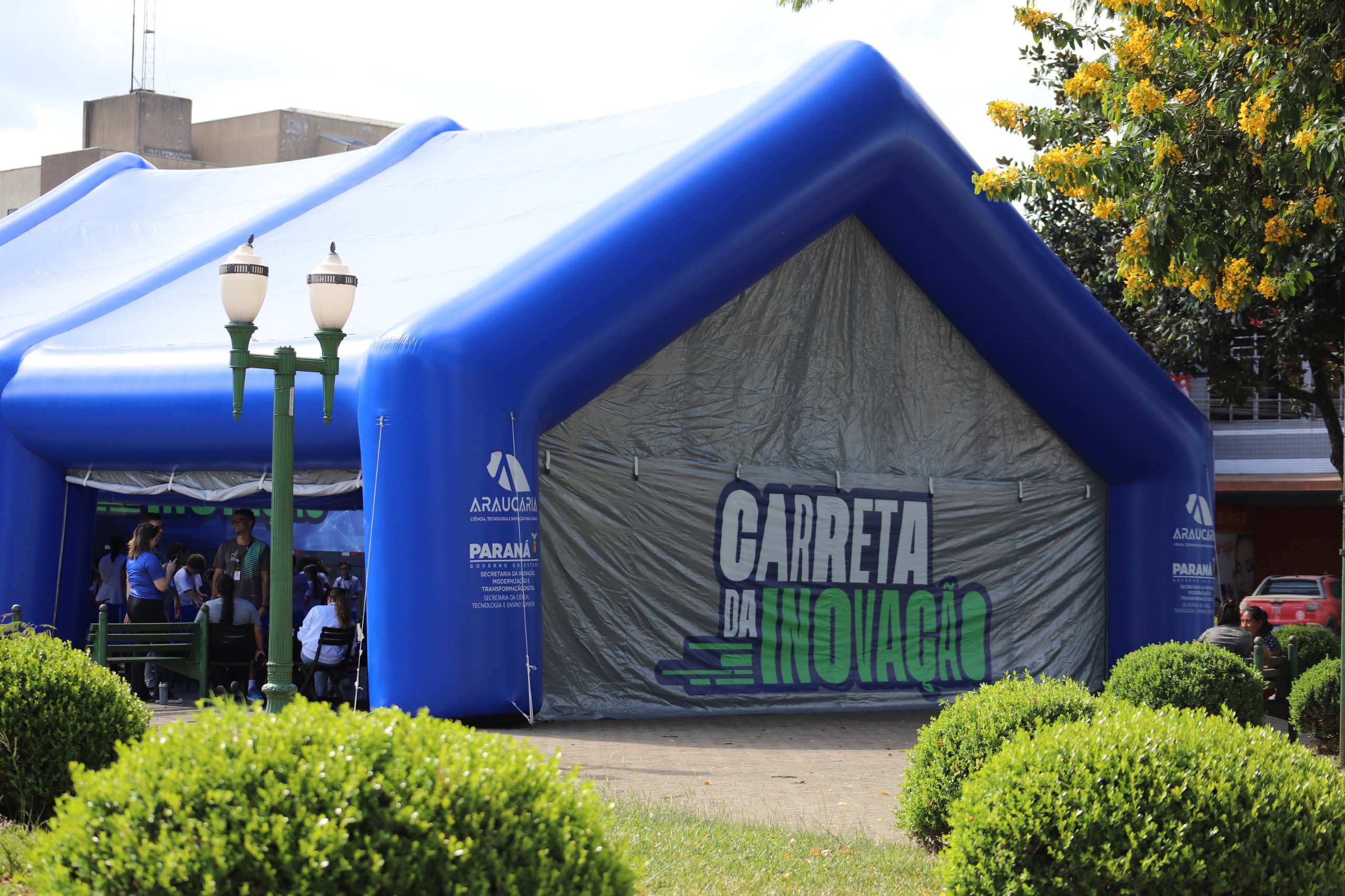 Carreta da Inovação leva ações e serviços gratuitos a Rio Negro e Umuarama