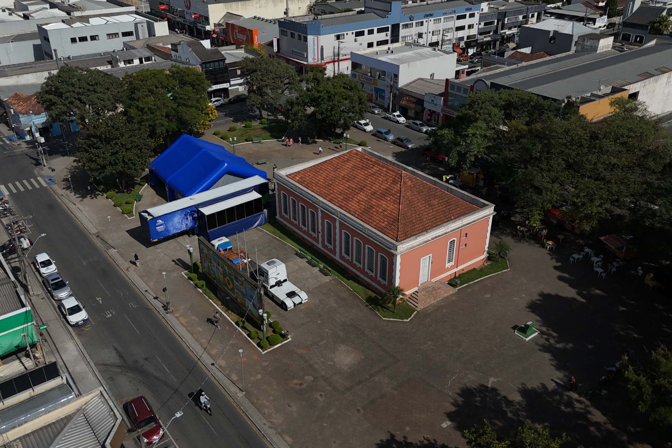 Carreta da Inovação leva ações e serviços gratuitos a Rio Negro e Umuarama