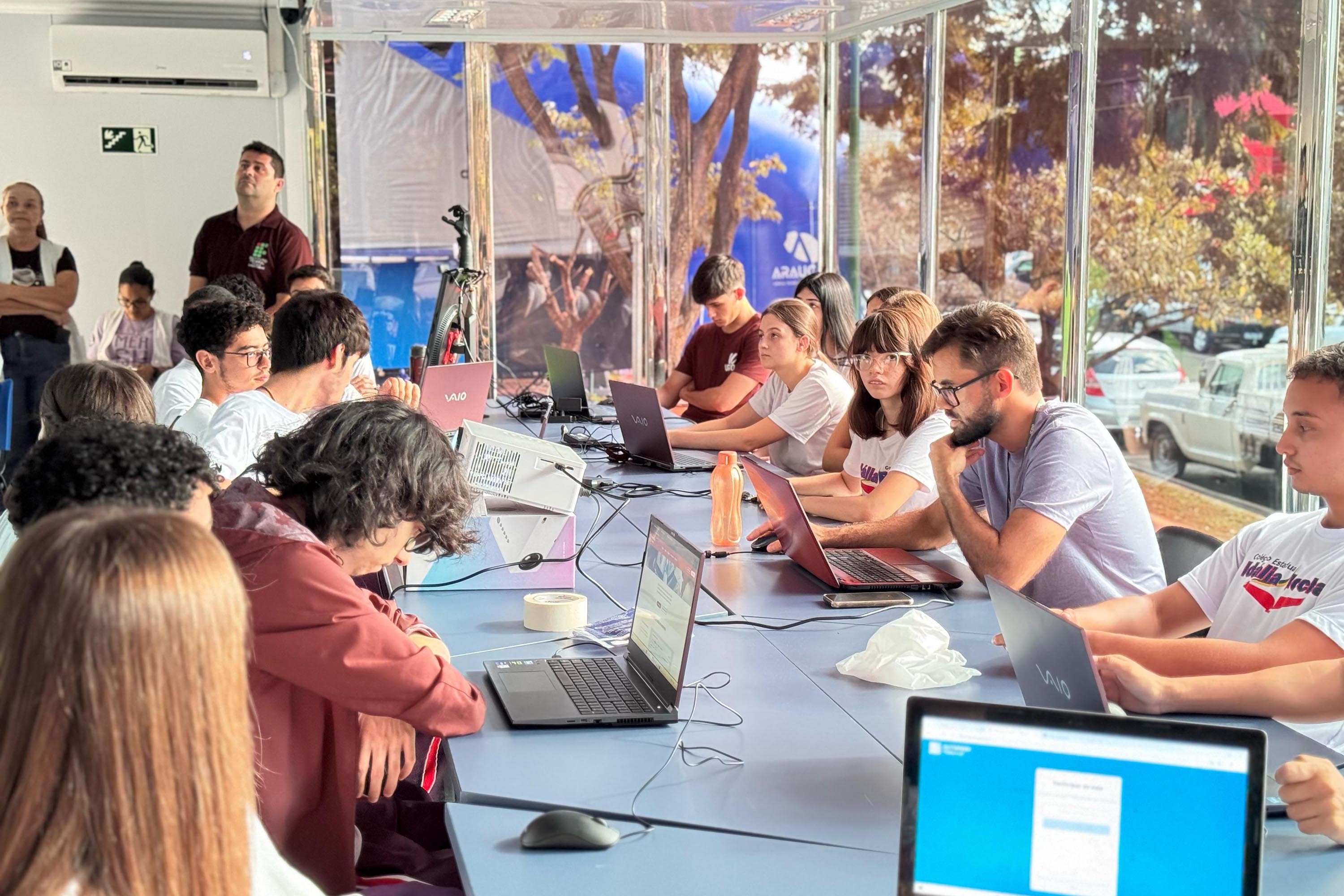 Carreta da Inovação passa por Cândido de Abreu e Jandaia do Sul nesta semana