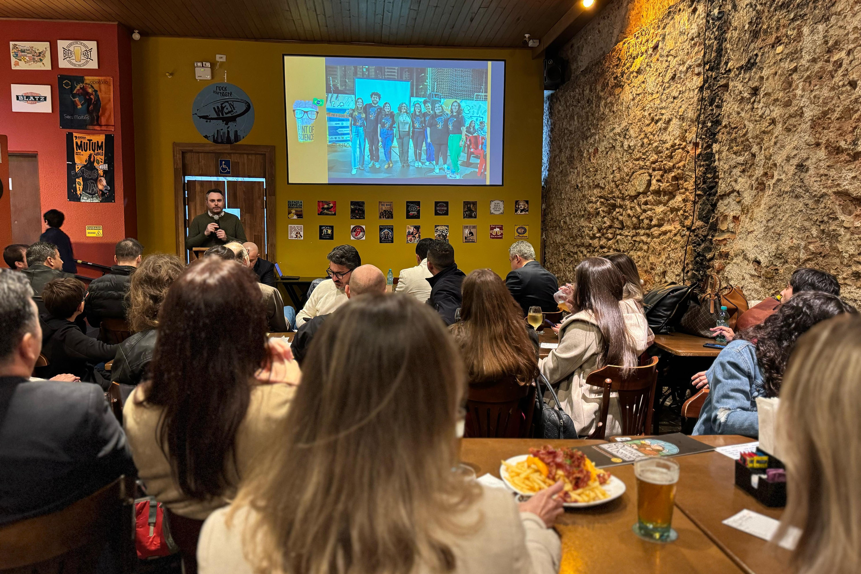 Com apoio do Estado, festival de divulgação científica em bares tem adesão de 31 municípios
