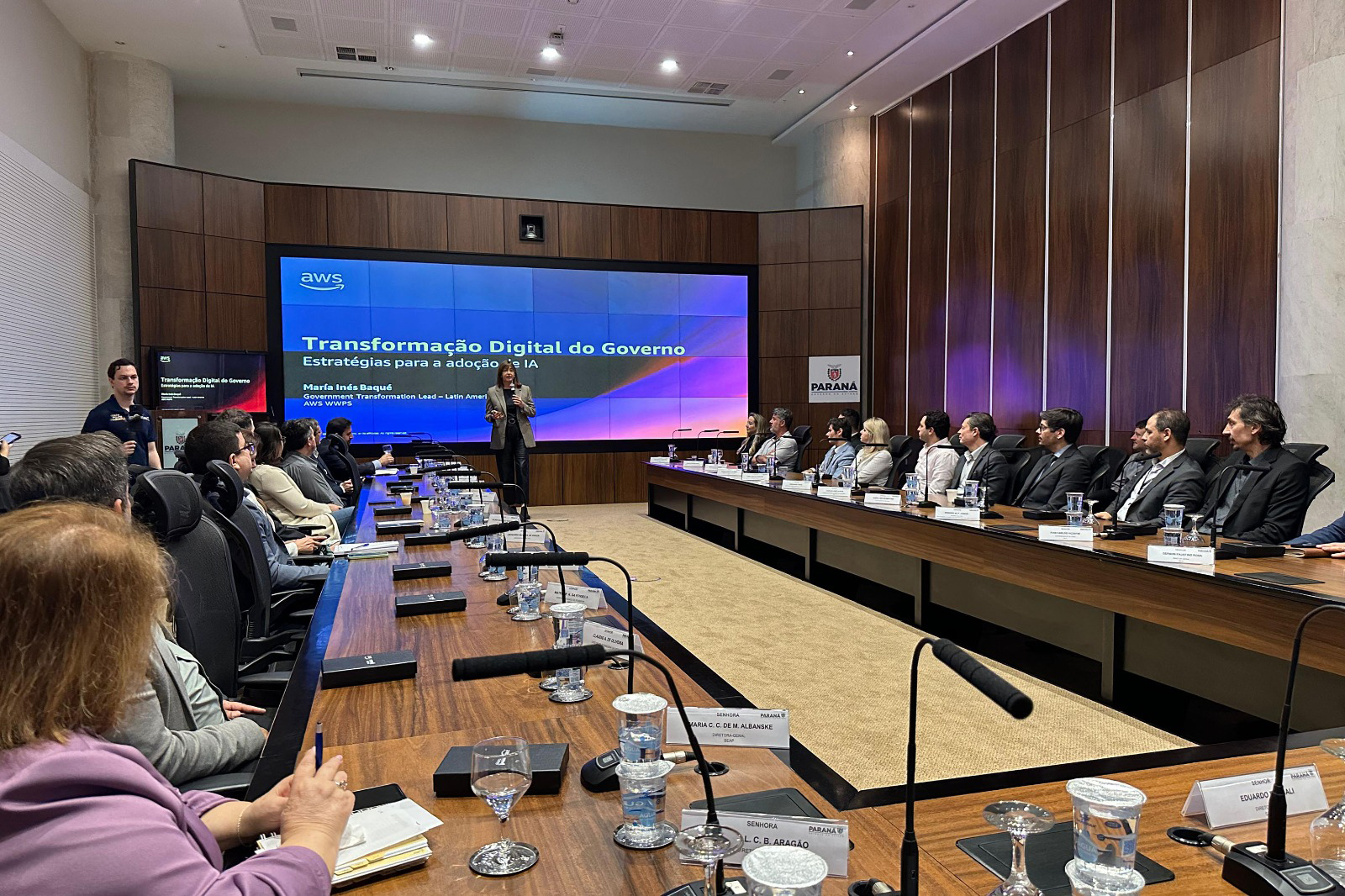 Estado fecha 2025 com novas diretrizes e consolida a institucionalização da IA no Estado