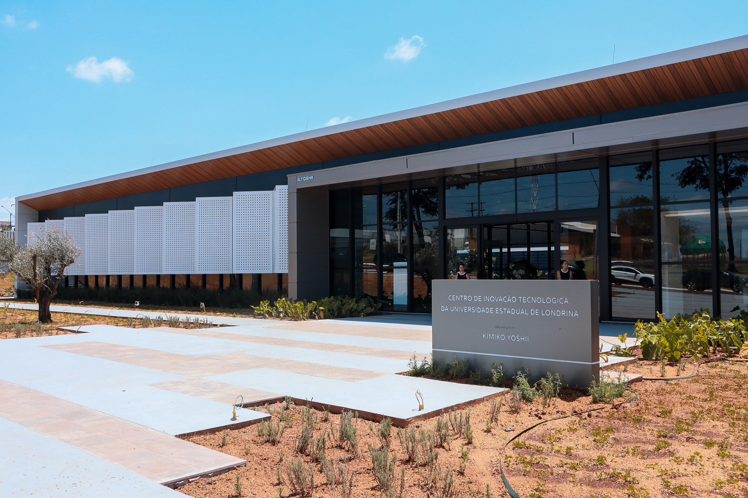 UEL recebe prédio do Centro de Inovação para ampliar conexão entre academia e empresas