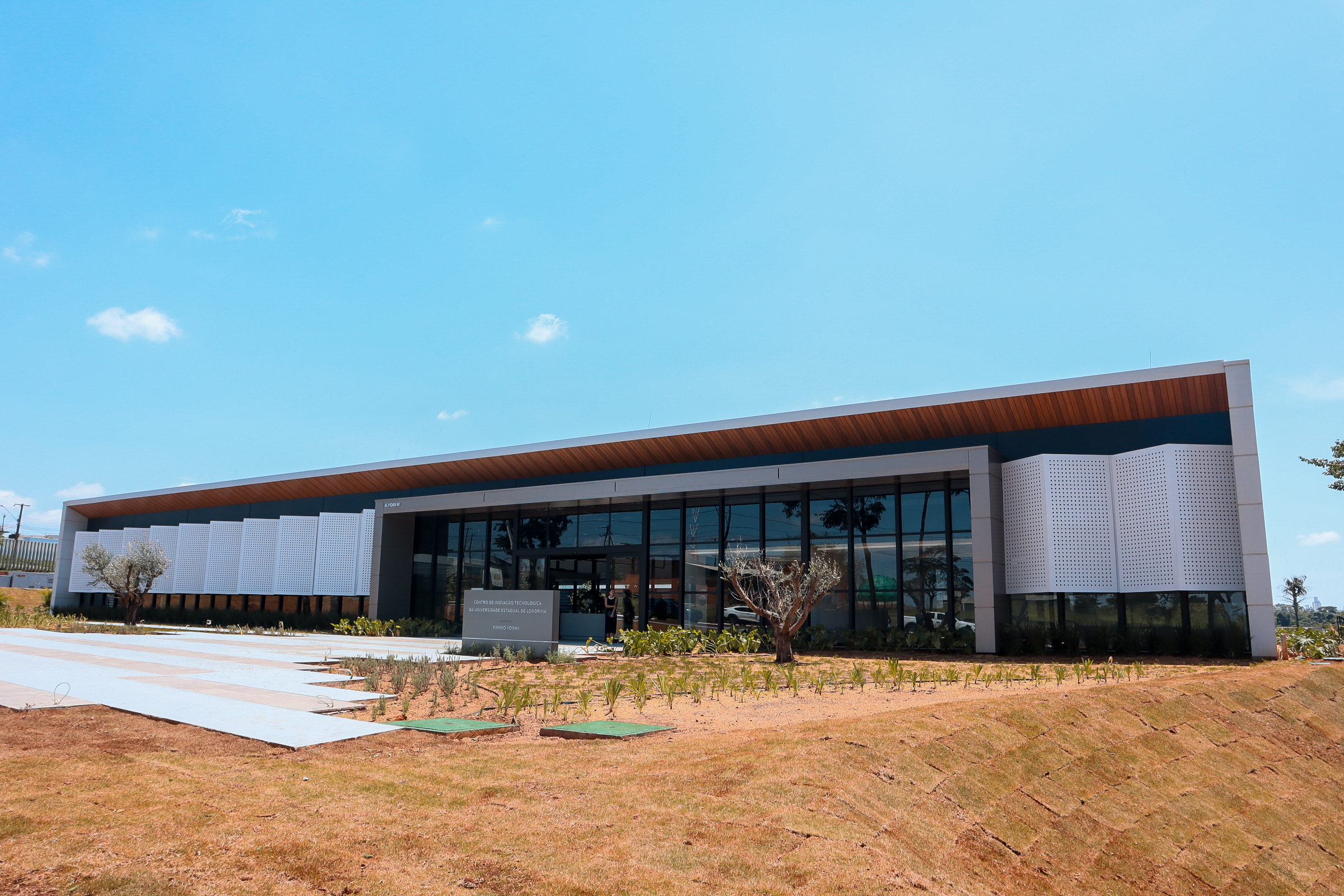 UEL recebe prédio do Centro de Inovação para ampliar conexão entre academia e empresas