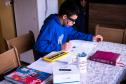 Por meio do projeto Óculos Amigo, Luiz Henrique da Rocha, 13 anos, recebeu um dispositivo que tem auxiliado o aluno da rede estadual de ensino a ter mais autonomia na escola e em casa. Por meio de uma câmera e saída de áudio, os óculos podem ler textos em qualquer superfície, identificar até 200 rostos, e reconhecer diversos objetos e cores.