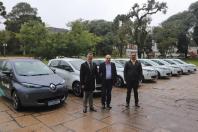 Gestores públicos estiveram reunidos nas dependências do Palácio Iguaçu na quarta-feira (1) para discutir a promoção da eletromobilidade no Paraná. Na ocasião, a Superintendência Geral de Inovação apresentou a frota de veículos elétricos que está à disposição do serviço público.