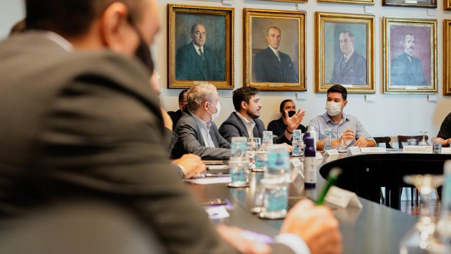 Autoridades reunidas