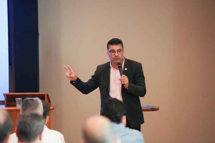 O secretário de Inovação, Modernização e Transformação Digital do Governo do Estado, Marcelo Rangel, é um dos convidados confirmados para o encontro que reúne, no Centro de Eventos Cidade dos Lagos, prefeitos, gestores, servidores municipais, vereadores e especialistas para discutir soluções para apoiar o desenvolvimento dos municípios.