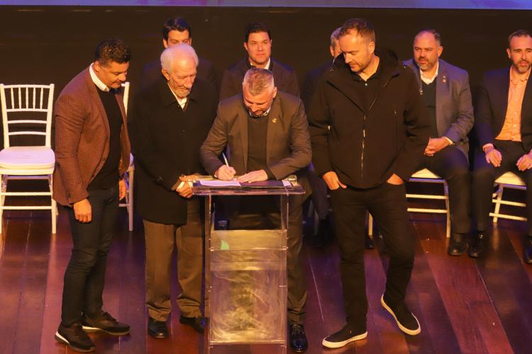 Com wif-fi público e juro zero para inovação, Governo apresenta projetos da área no Connect Week