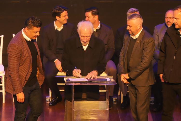 Com wif-fi público e juro zero para inovação, Governo apresenta projetos da área no Connect Week