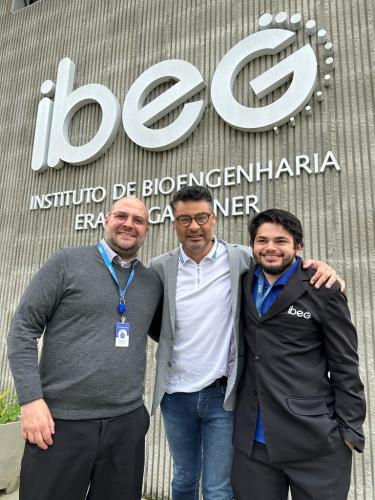 Hospital Erasto Gaertner inova com tecnologia na fabricação nacional de cateter implantável