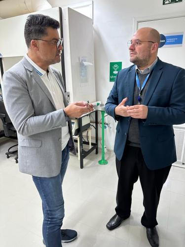 Hospital Erasto Gaertner inova com tecnologia na fabricação nacional de cateter implantável