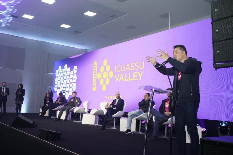 O secretário da Inovação, Modernização e Transformação Digital, Marcelo Rangel, realizou um painel com o subsecretário da Inovação do Espírito Santo, Marcelo Vivacqua, voltado para inovações no setor público e governo digital. O Ecossistema Iguassu Valley já foi eleito melhor ecossistema do Brasil.