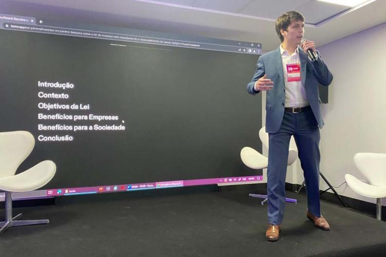 O secretário da Inovação, Modernização e Transformação Digital, Marcelo Rangel, realizou um painel com o subsecretário da Inovação do Espírito Santo, Marcelo Vivacqua, voltado para inovações no setor público e governo digital. O Ecossistema Iguassu Valley já foi eleito melhor ecossistema do Brasil.