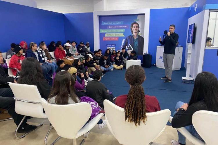 O secretário da Inovação, Modernização e Transformação Digital, Marcelo Rangel, realizou um painel com o subsecretário da Inovação do Espírito Santo, Marcelo Vivacqua, voltado para inovações no setor público e governo digital. O Ecossistema Iguassu Valley já foi eleito melhor ecossistema do Brasil.