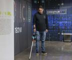 Startup incubada pelo Tecpar vai doar 100 bengalas inteligentes para deficientes visuais
