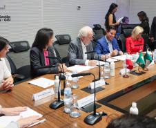 O vice-governador Darci Piana recebe nesta sexta-feira (9), a Embaixadora da Polonia Bogna Janke no Palácio Iguaçu. Foto: Geraldo Bubniak/AEN