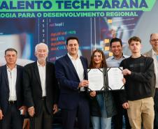 Governador Carlos Massa Ratinho Junior lança o projeto Talento Tech-PR. Na foto, Guilherme Briich, 17 anos, que faz Ensino Médio em Bocaiúva do Sul. Foto: SEPL