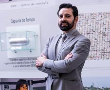 A Secretaria da Inovação, Modernização e Transformação Digital (SEI) anunciou o nome do profissional escolhido para a vaga de Diretor de Transformação Digital com foco em Inteligência Artificial (IA).- O administrador Rafael Sanchez Loureiro, 43 anos, foi escolhido para assumir a vaga de diretor.