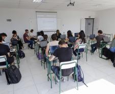 Alunos do Talento Tech fazem primeira prova presencial nos 50 municípios do projeto