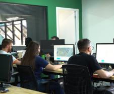 Empresa curitibana é uma das selecionadas no primeiro edital do programa Paraná Anjo Inovador, do Governo do Estado que, apoia o desenvolvimento de soluções inovadoras. Plataforma auxilia pequenos e médios municípios a a monitorarem seus territórios, coletar dados em campo como uso do solo, produção agrícola e práticas sustentáveis.