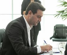 Curitiba, 13 de novembro de 2024 - Governo do Paraná e Claro firmam parceria para ampliar cobertura móvel em áreas rurais do Paraná.