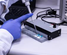 Com apoio do Estado, a startup curitibana Hyla Biotech criou um kit de diagnóstico rápido de câncer de mama dentro da Fundação Oswaldo Cruz (Fiocruz).