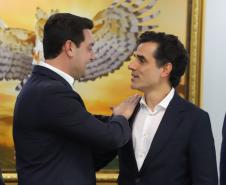 Governador recebe presidente da Vivo e discute ampliação de conectividade no Paraná