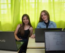 Programa Talento Tech quebra paradigmas com maioria de estudantes composta de meninas