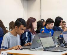Com IA no currículo, Paraná tem 500 mil de alunos impactados pela educação tecnológica