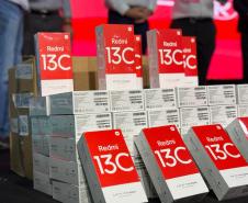 Paraná recebe 12 mil smartphones para iniciar projeto de inovação em escolas públicas