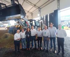 Governador destaca modelo inovador do agro paranaense em visita à Agrishow
