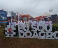 Governador destaca modelo inovador do agro paranaense em visita à Agrishow