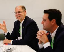 Ratinho Junior sela parceria com o Google para expandir uso de IA e sistemas de gestão