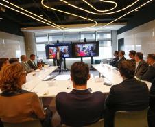 Ratinho Junior sela parceria com o Google para expandir uso de IA e sistemas de gestão