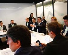 Ratinho Junior sela parceria com o Google para expandir uso de IA e sistemas de gestão