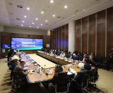 Piana recebe delegação mexicana de Chihuahua para debater parcerias com o Paraná