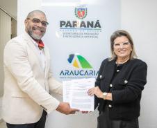 Governo do Paraná e DiMSUR assinam Memorando de Entendimento de  desenvolvimento de iniciativas voltadas às emergências climáticas