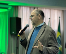 Secretário Alex Canziani participa da 4ª Marcha dos Legislativos Municipais, em Curitiba