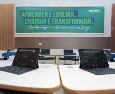 Mais tecnologia: Estado entrega 25 mil tablets e 2,8 mil carrinhos de recarga para escolas