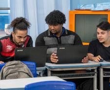 Travessia para o futuro: Talento Tech impulsiona carreira de jovens da Ilha das Peças
