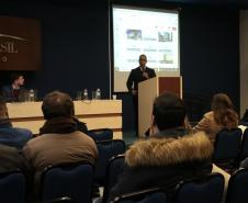 Durante o evento Inovação e Justiça com Perspectiva de Gênero, a Secretaria da Inovação e Inteligência Artificial (SEIA) em conjunto com a Secretaria de Ciência, Tecnologia e Ensino Superior (Seti), Fundação Araucária e Instituto Paranaense de Direito Administrativo (IPDA), promoveram a 3ª edição da revista Inovação, Inteligência Artificial e Gestão Pública.