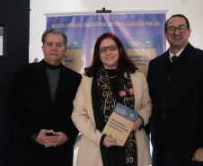 Durante o evento Inovação e Justiça com Perspectiva de Gênero, a Secretaria da Inovação e Inteligência Artificial (SEIA) em conjunto com a Secretaria de Ciência, Tecnologia e Ensino Superior (Seti), Fundação Araucária e Instituto Paranaense de Direito Administrativo (IPDA), promoveram a 3ª edição da revista Inovação, Inteligência Artificial e Gestão Pública.