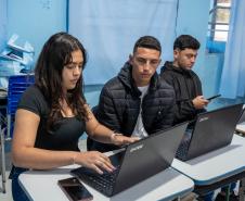 Travessia para o futuro: Talento Tech impulsiona carreira de jovens da Ilha das Peças