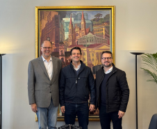 Secretário Alex Caziani de reúne com o prefeito de Curitiba Eduardo Pimentel