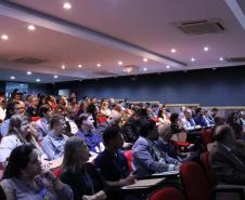 Governo capacita servidores sobre Inteligência Artificial em palestras com a Amazon