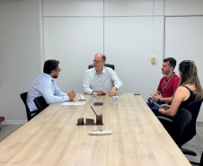 Secretário Alex Canziani recebe prefeito de Ipiranga