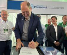 Estado anuncia R$ 1,5 milhão para criar polo tecnológico da mandioca em Paranavaí